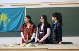 Students from Al-Farabi Kazakh National University internship at the Faculty of Mathematics and Natural science